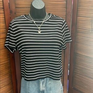 H & M Divided XL Crop Shirt Striped Womens Black/White